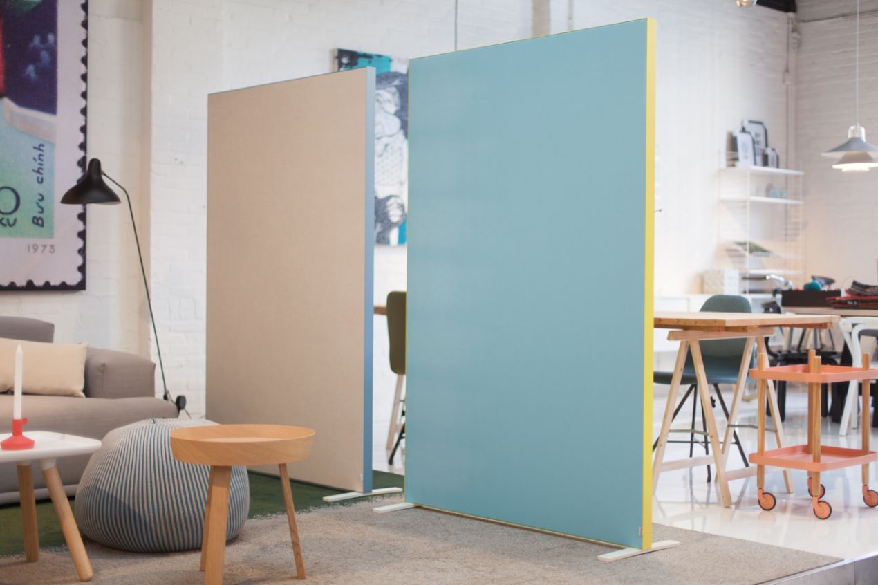 Een afbeelding van een akoestische ruimteverdeler op Akoestiekspecialist genaamd Deblick Ruimteverdeler.