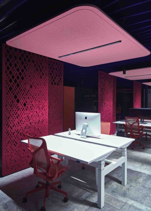 Een sfeerafbeelding van een akoestische lamp op Akoestiekspecialist genaamd Impact Acoustic Bysso.